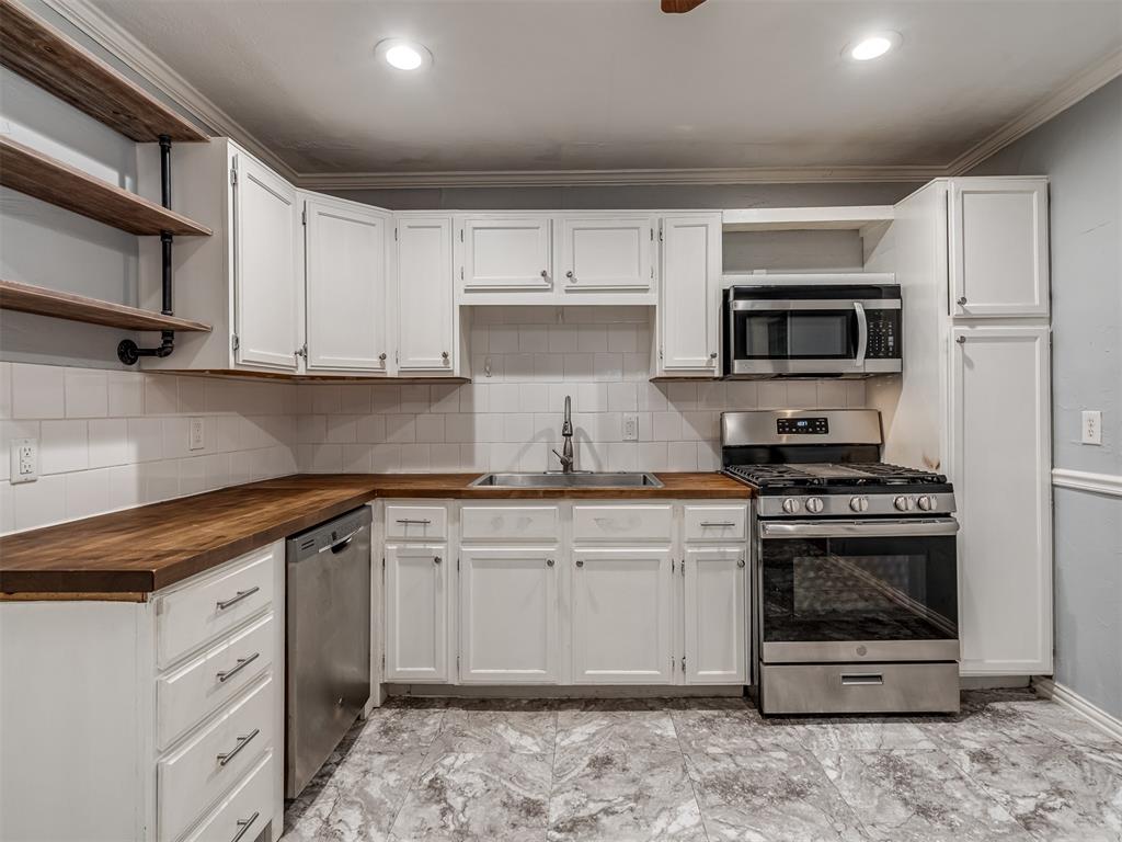 3829 NW 26th Street