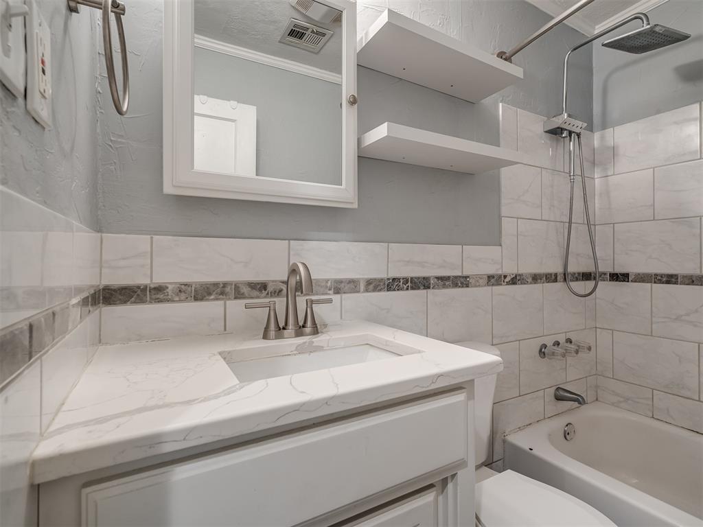 3829 NW 26th Street