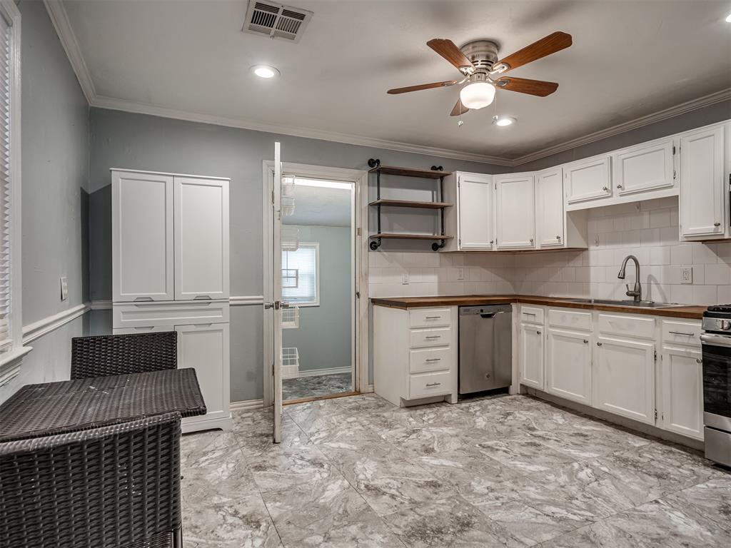3829 NW 26th Street