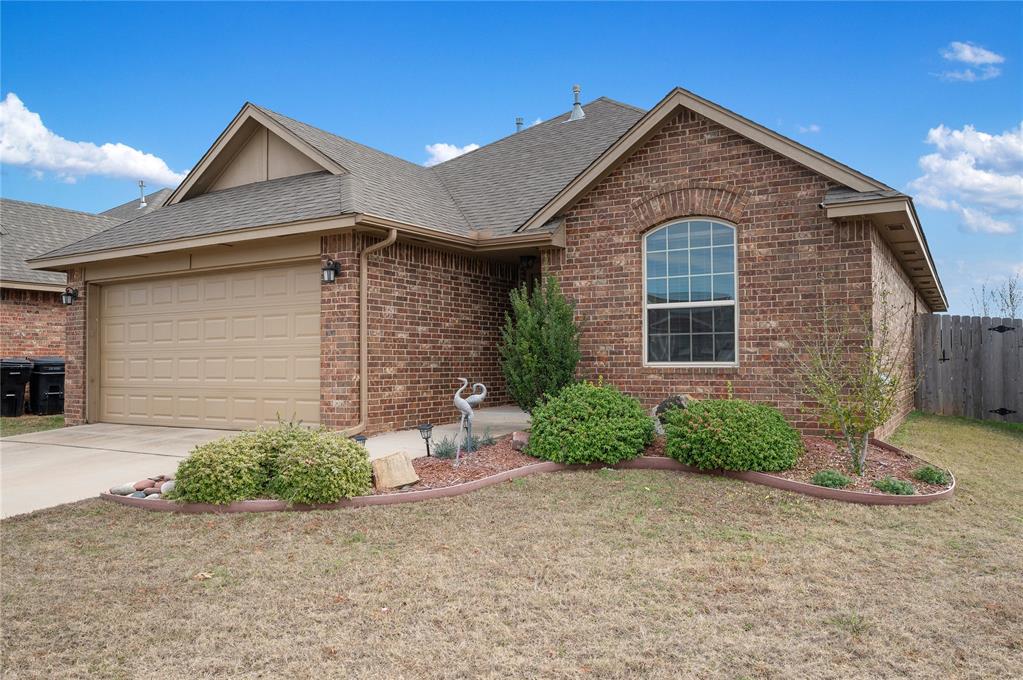 812 Lakeview Drive