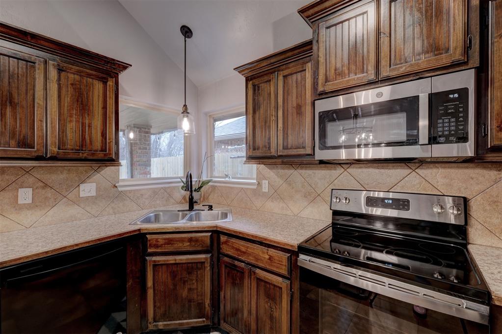 3221 Sahoma Trail