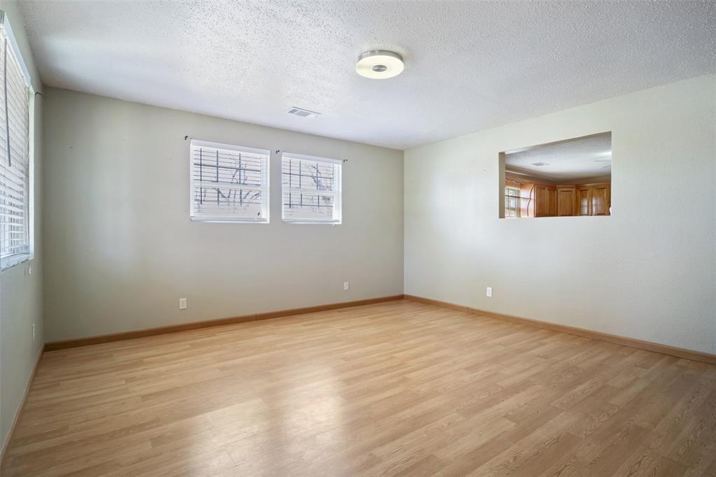 122 W 2nd Street
