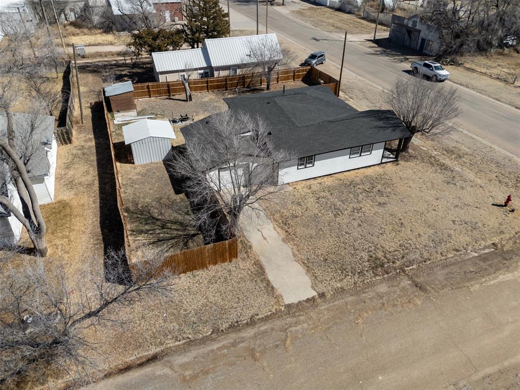 122 W 2nd Street