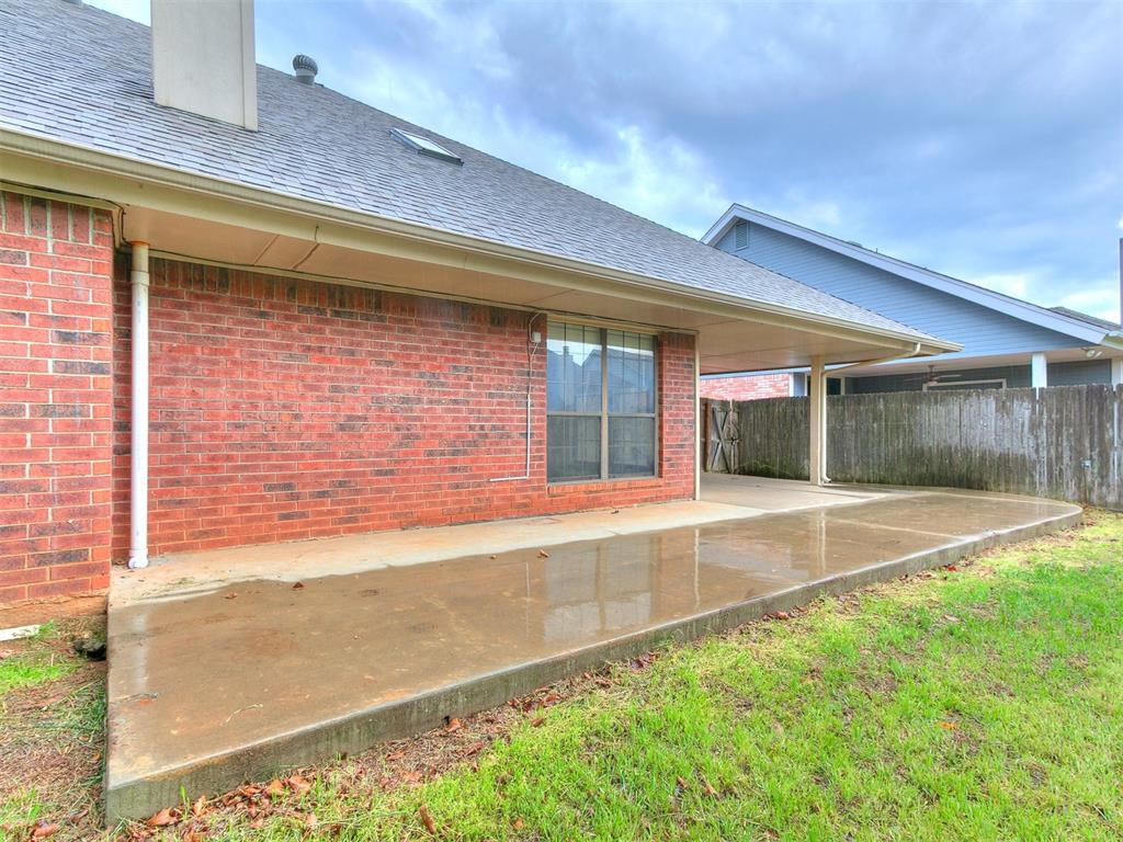 1117 NW 198th Street