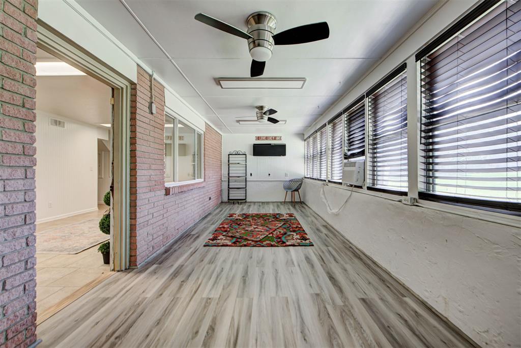 4404 NW 56th Terrace