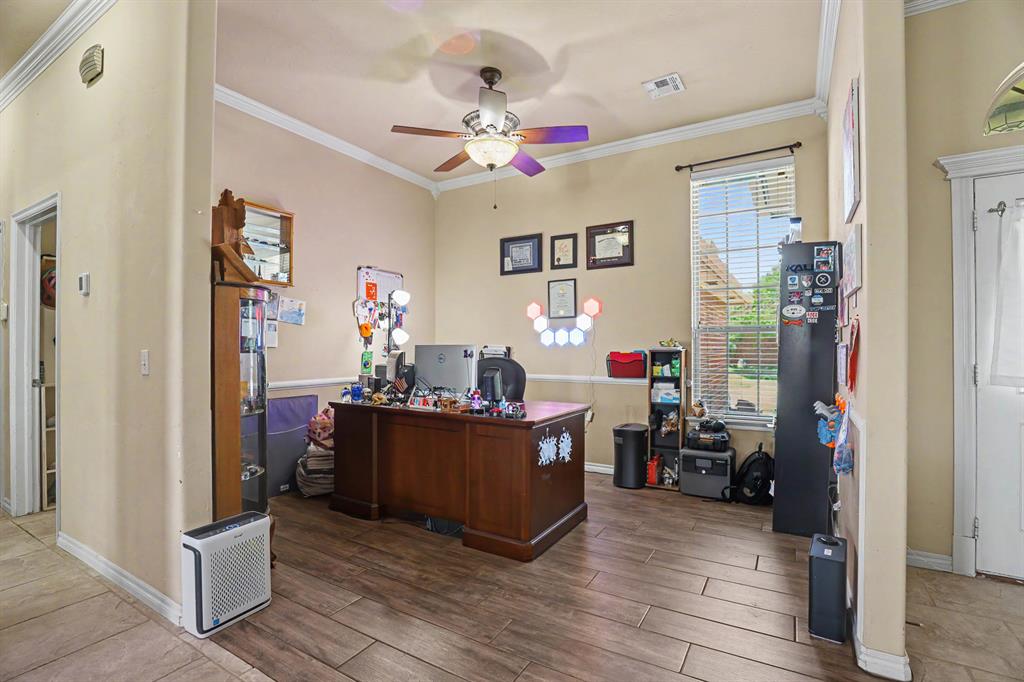 3820 Irvine Drive