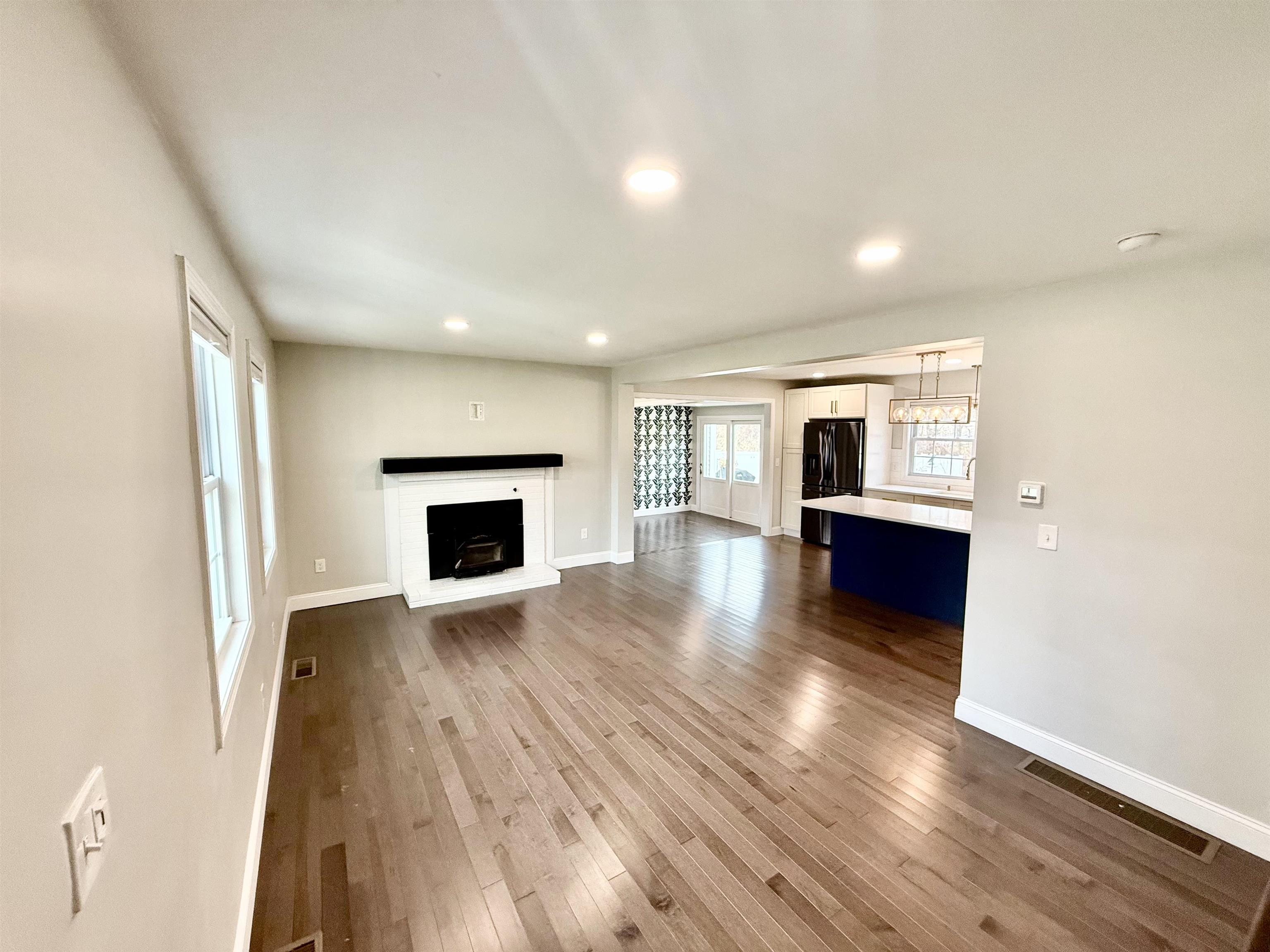 375 Main Dunstable Road