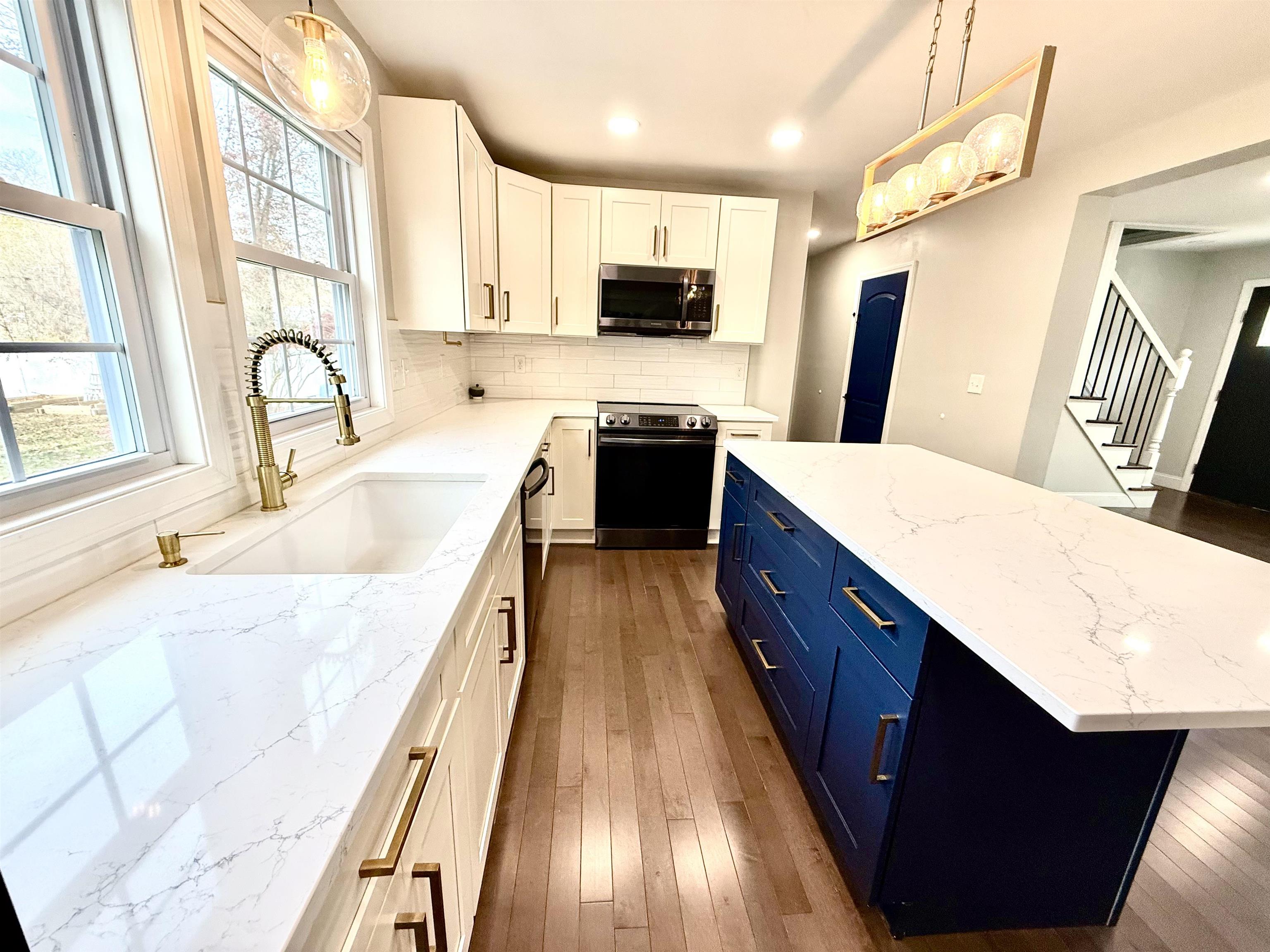 375 Main Dunstable Road