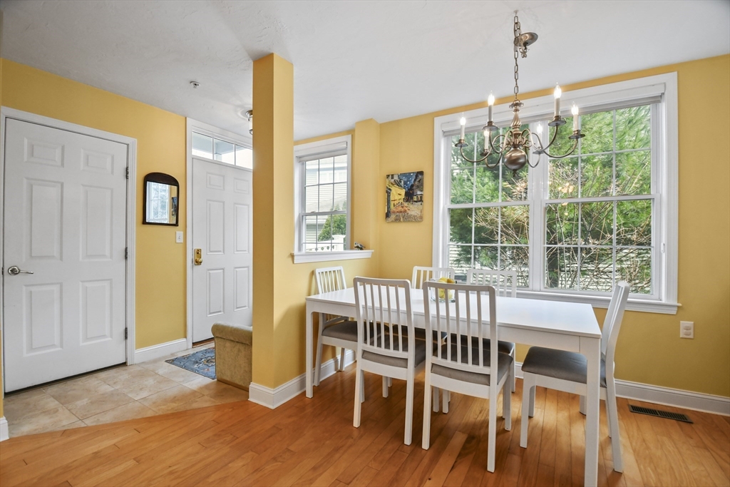 617 Devenwood Way # 617