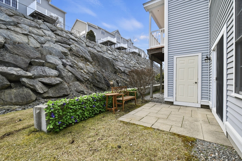 617 Devenwood Way # 617