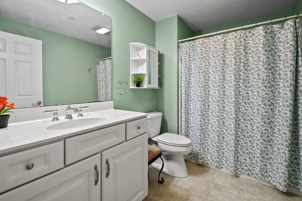 617 Devenwood Way # 617