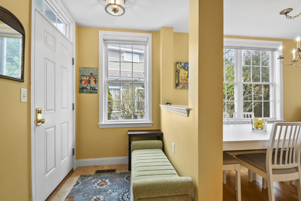 617 Devenwood Way # 617