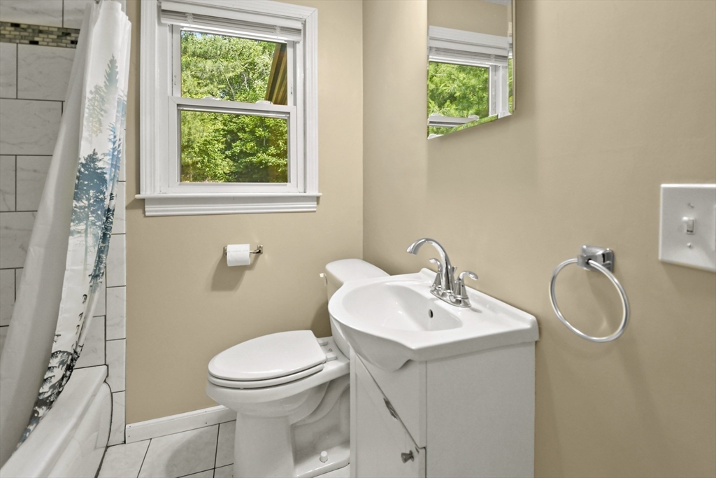 1000 West Boylston Street