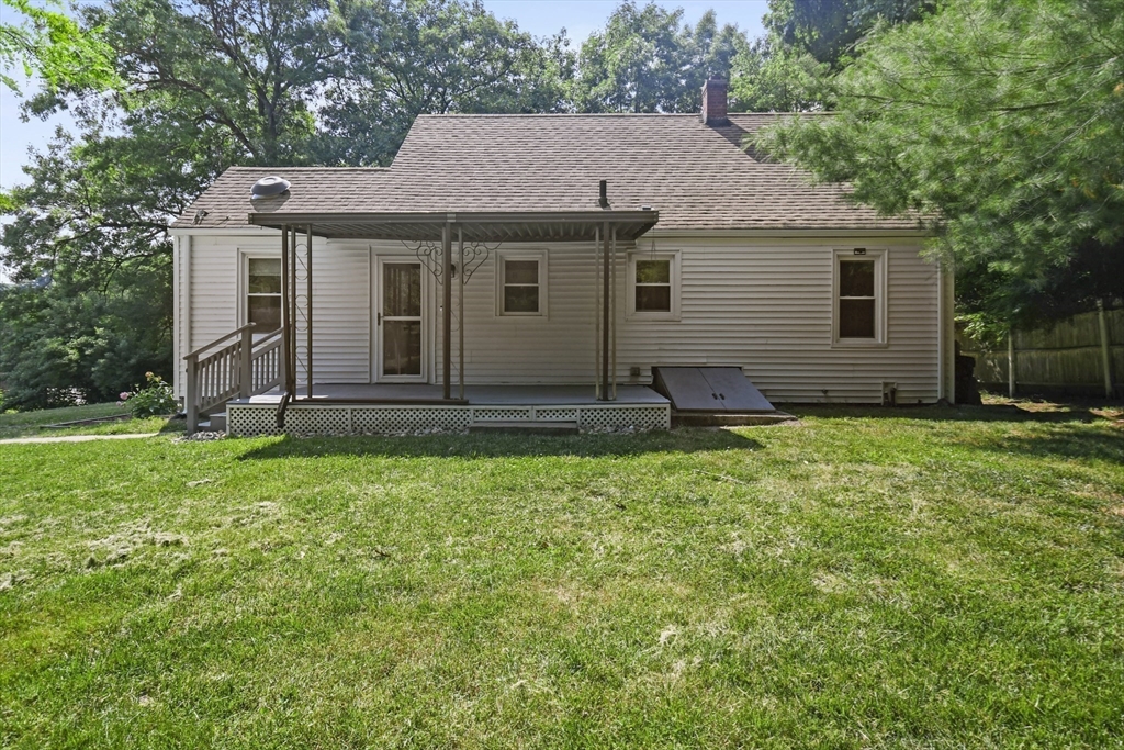 1000 West Boylston Street