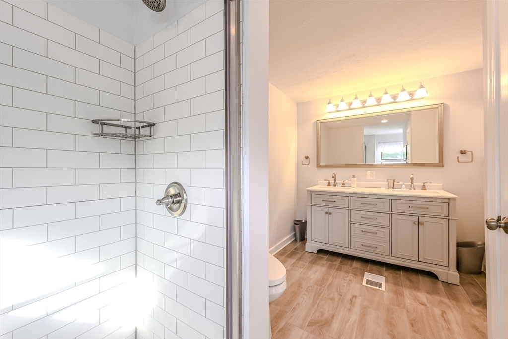 9 Country Club Ln # A