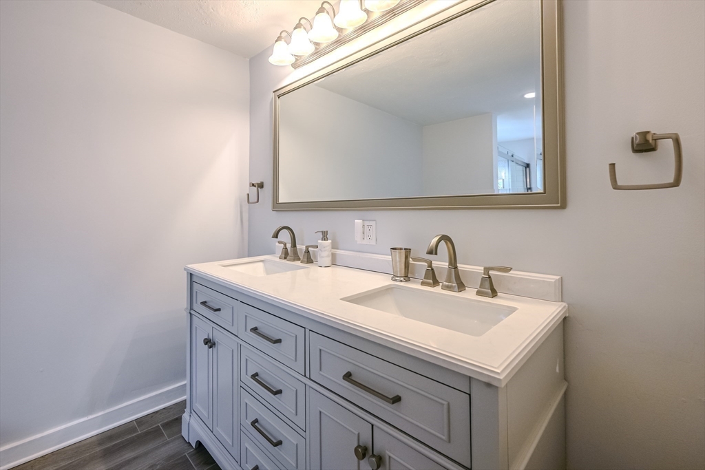 9 Country Club Ln # A