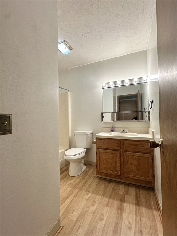 340 Sunderland Rd # 17A