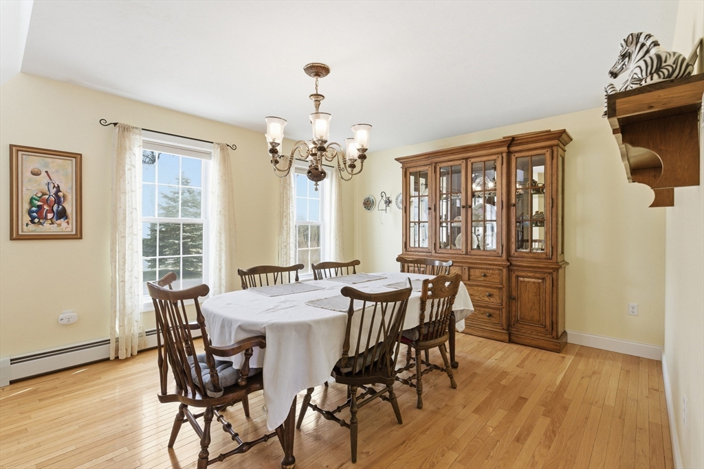 38 Foster Ct