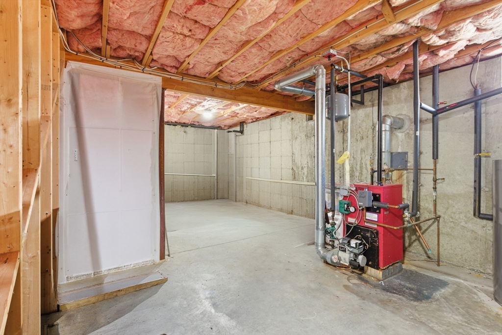 38 Foster Ct