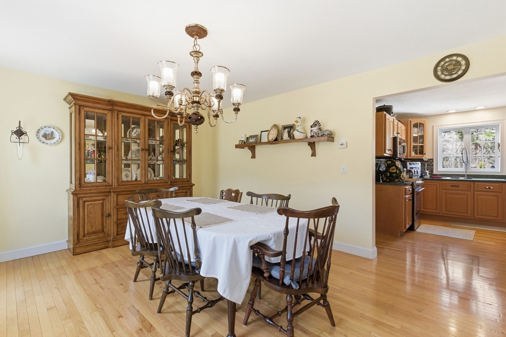 38 Foster Ct