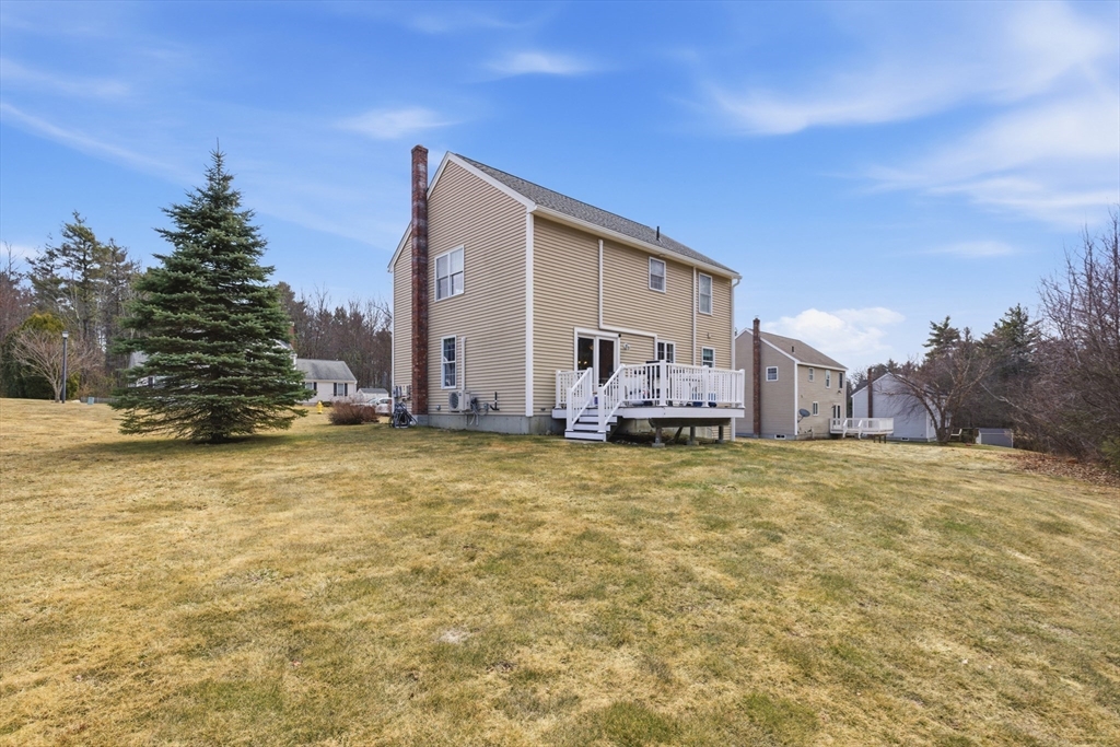 38 Foster Ct