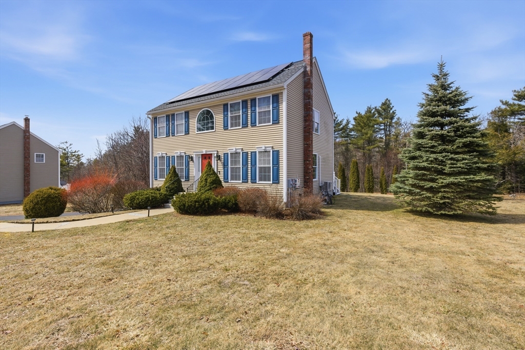 38 Foster Ct
