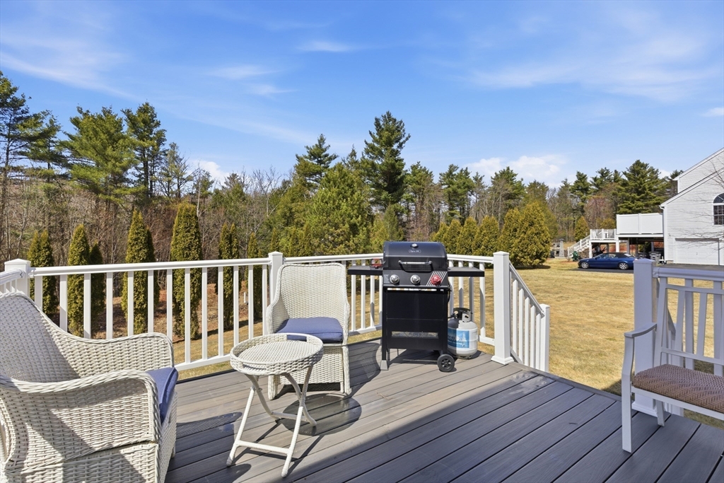 38 Foster Ct