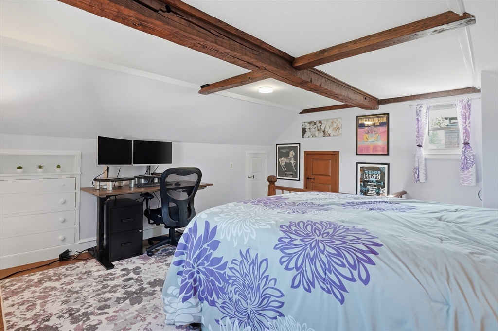 35 Edgewater Drive