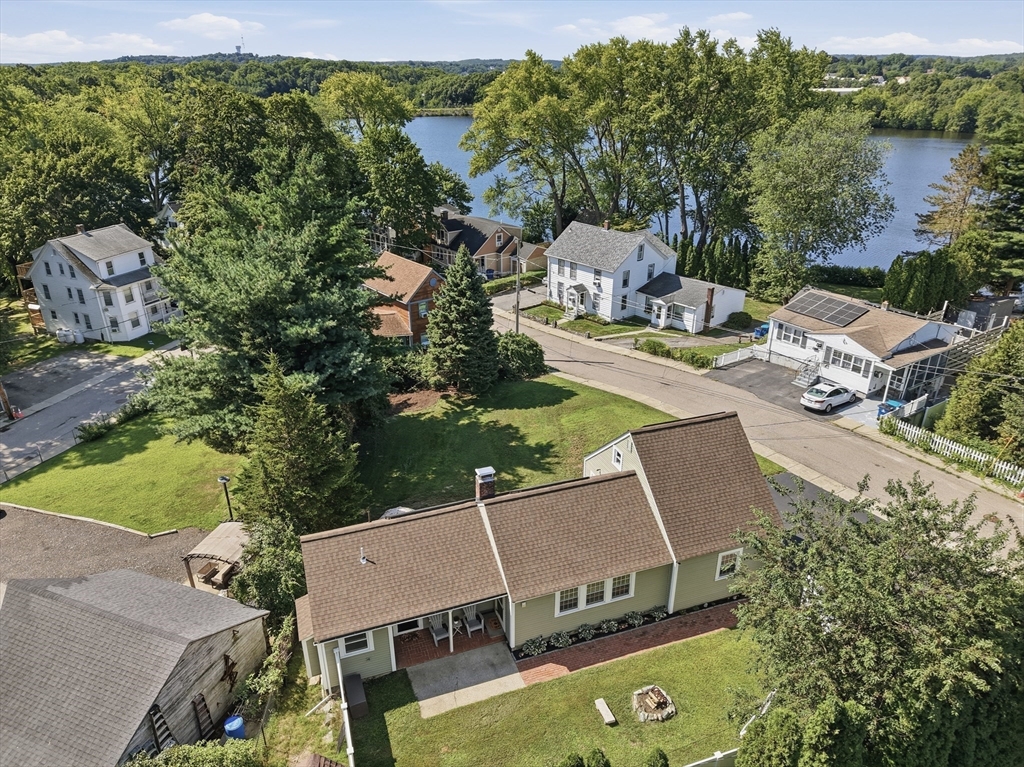 35 Edgewater Drive