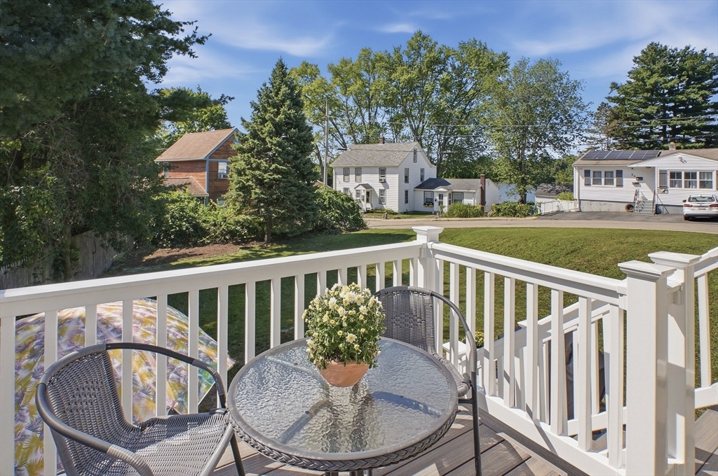 35 Edgewater Drive