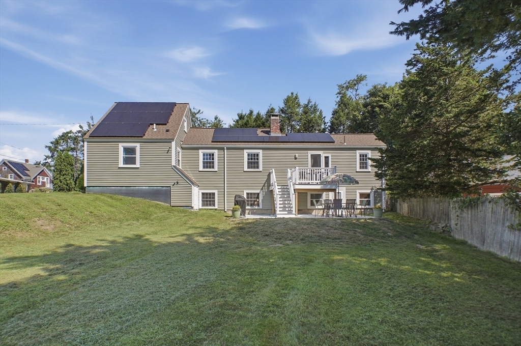 35 Edgewater Drive