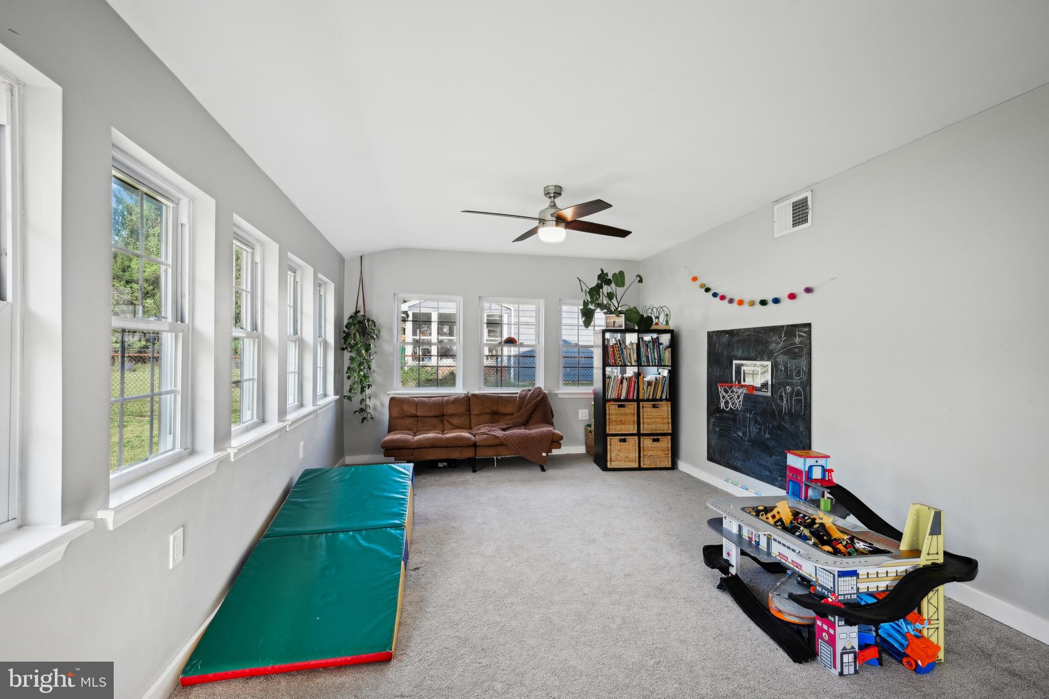 48 EVERGREEN LANE