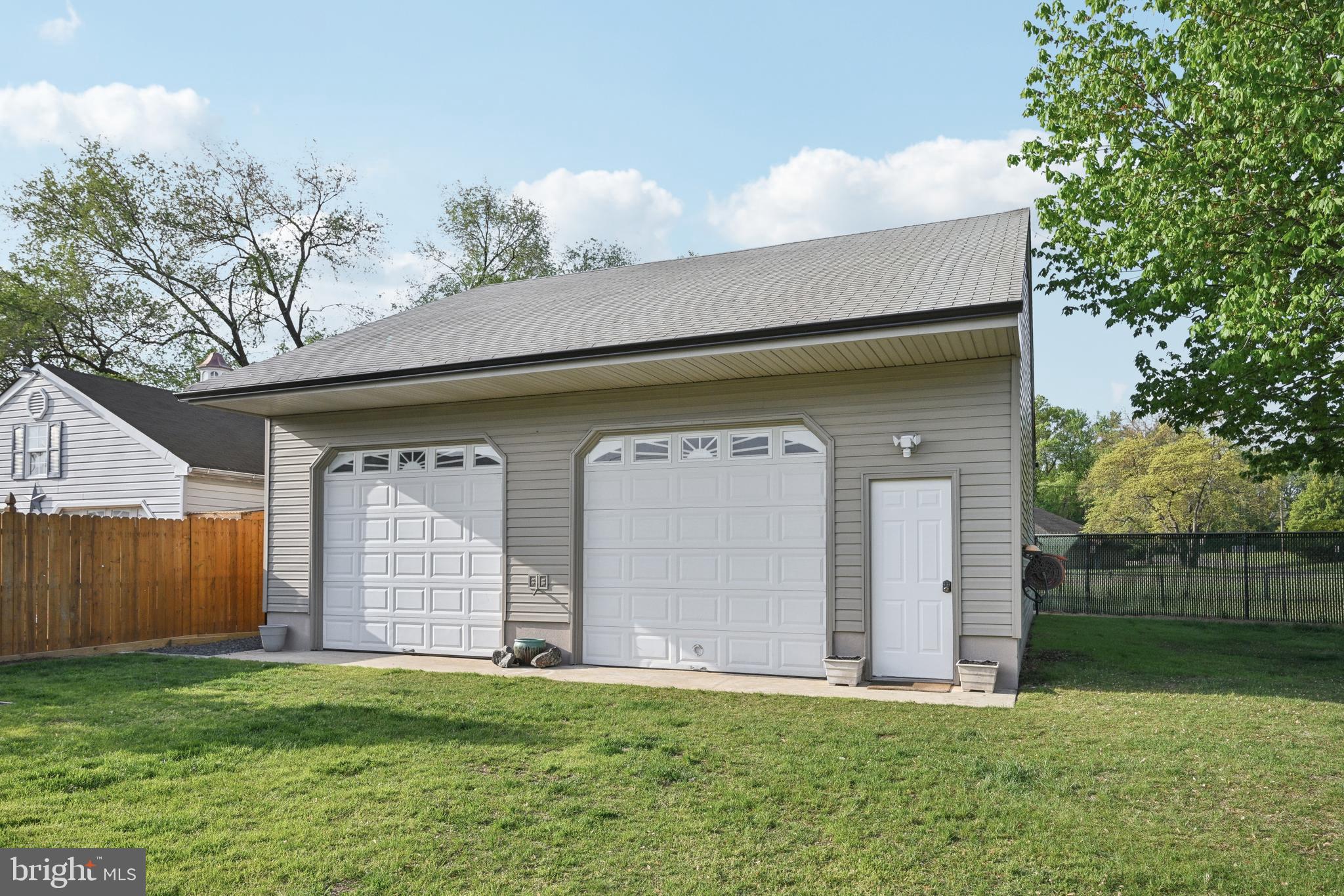48 EVERGREEN LANE