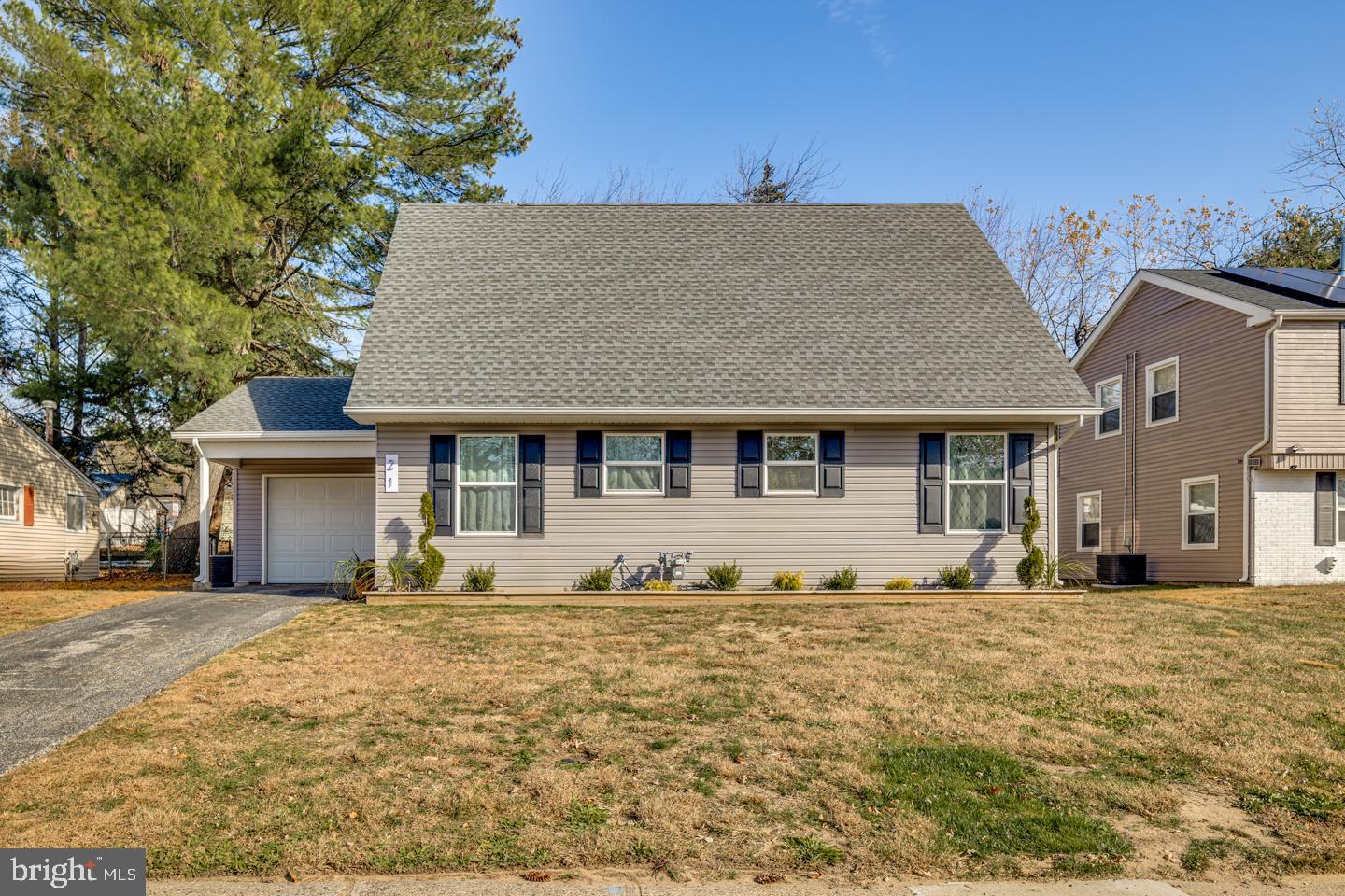 21 BERKSHIRE LANE