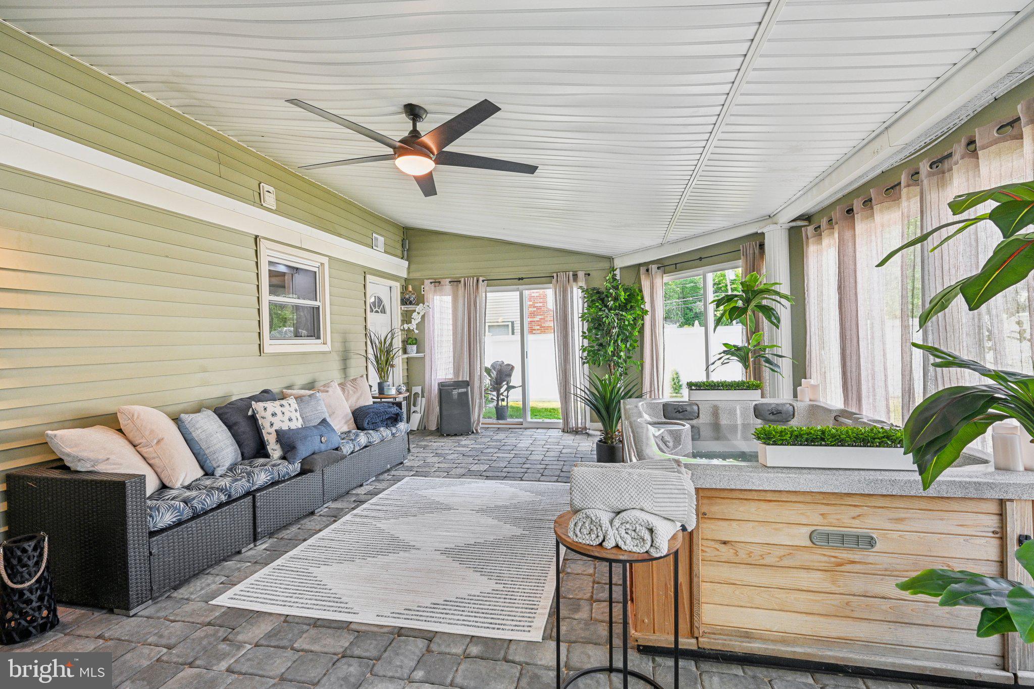105 FERNSHIRE COURT
