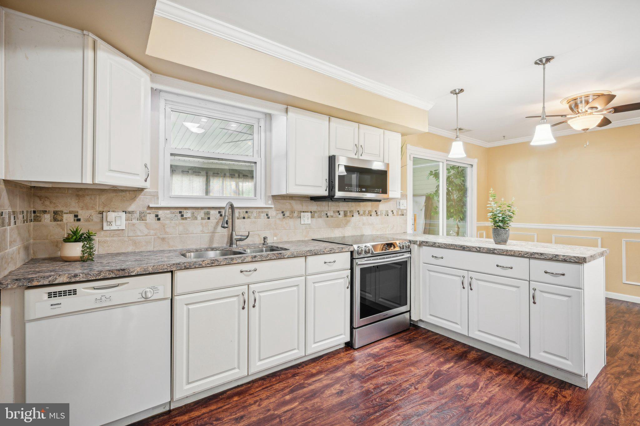 105 FERNSHIRE COURT