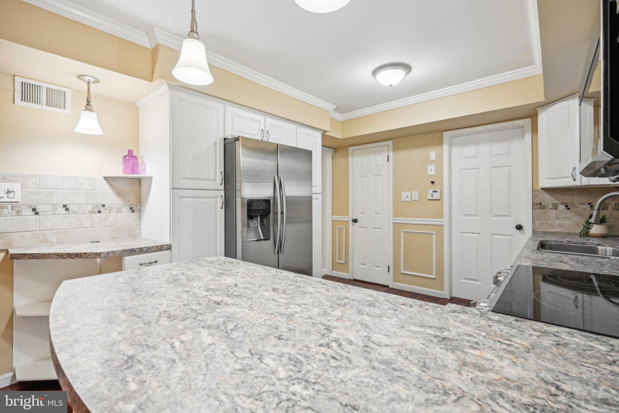 105 FERNSHIRE COURT