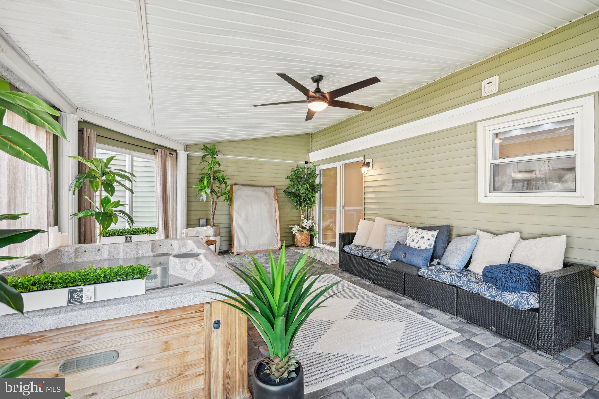 105 FERNSHIRE COURT