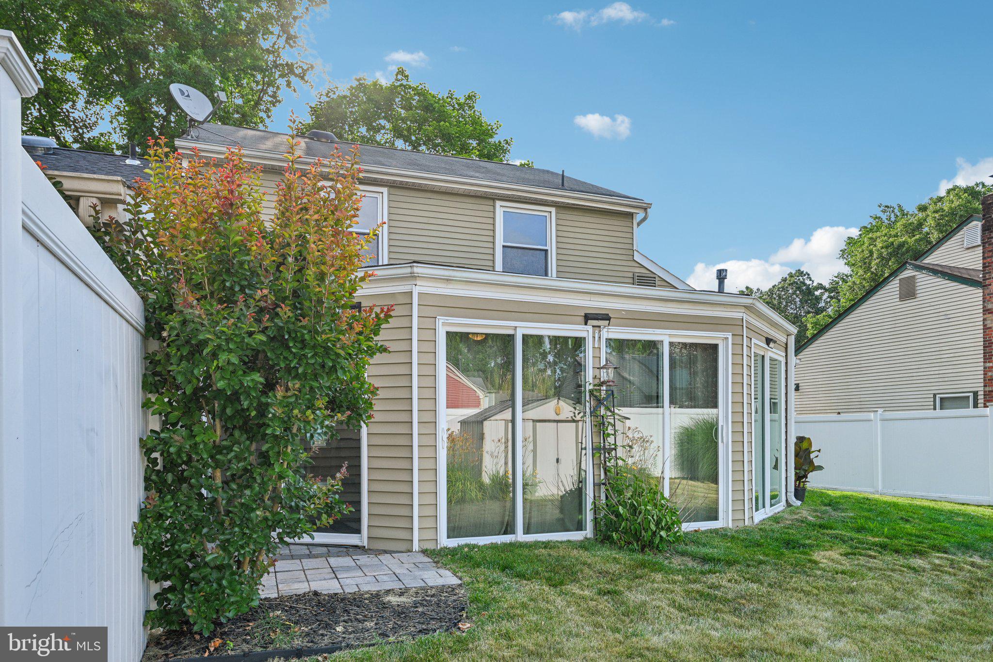 105 FERNSHIRE COURT