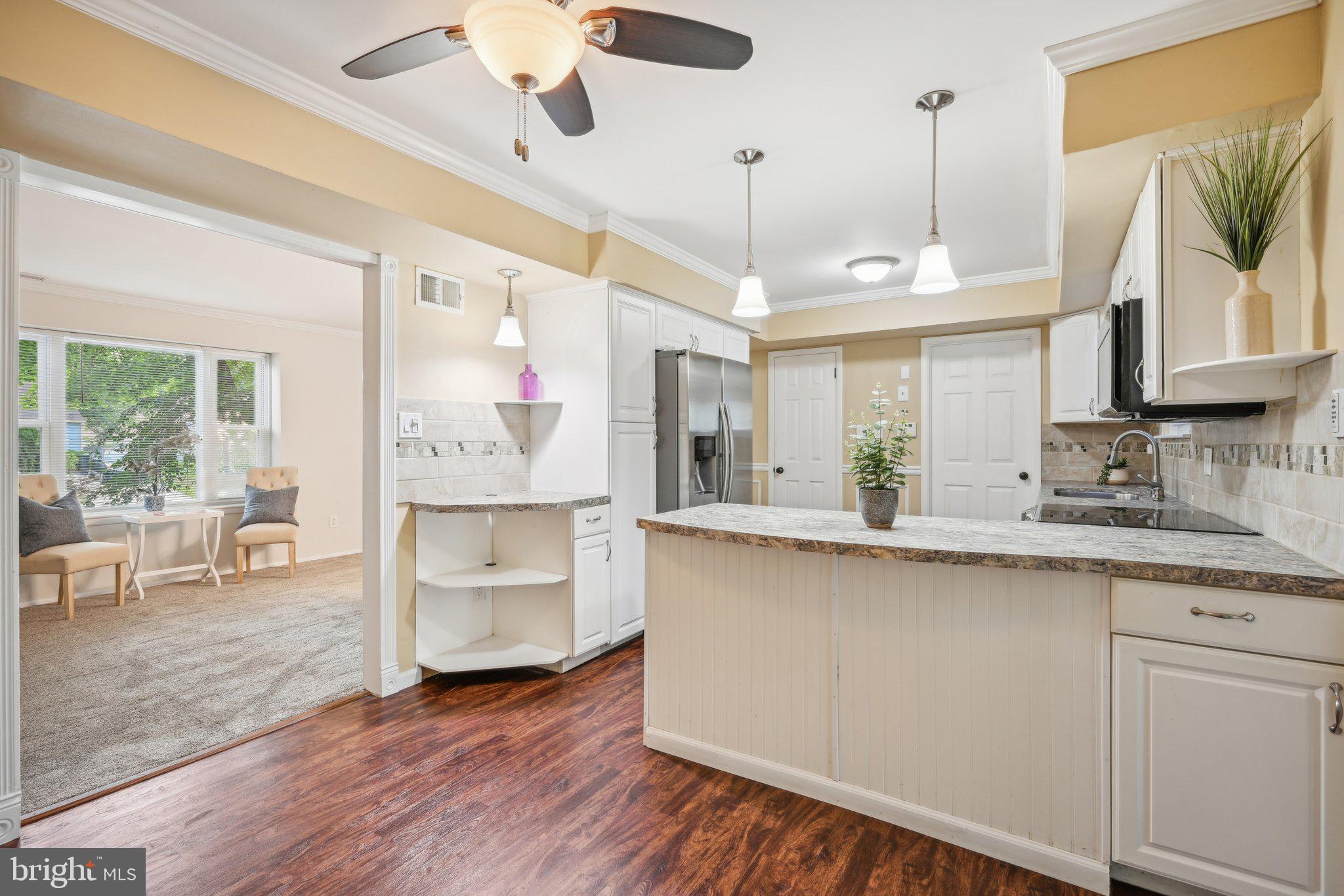 105 FERNSHIRE COURT