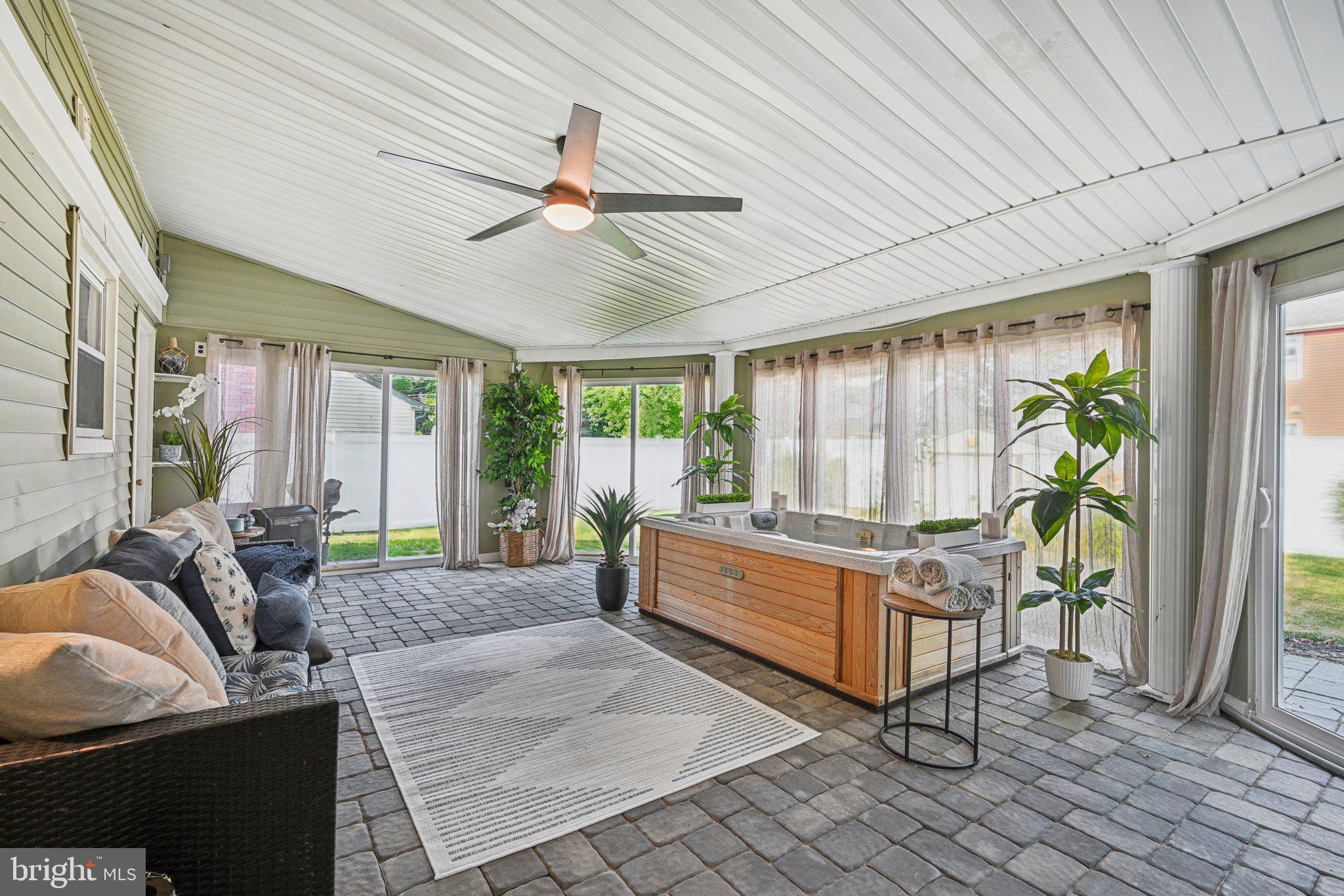 105 FERNSHIRE COURT
