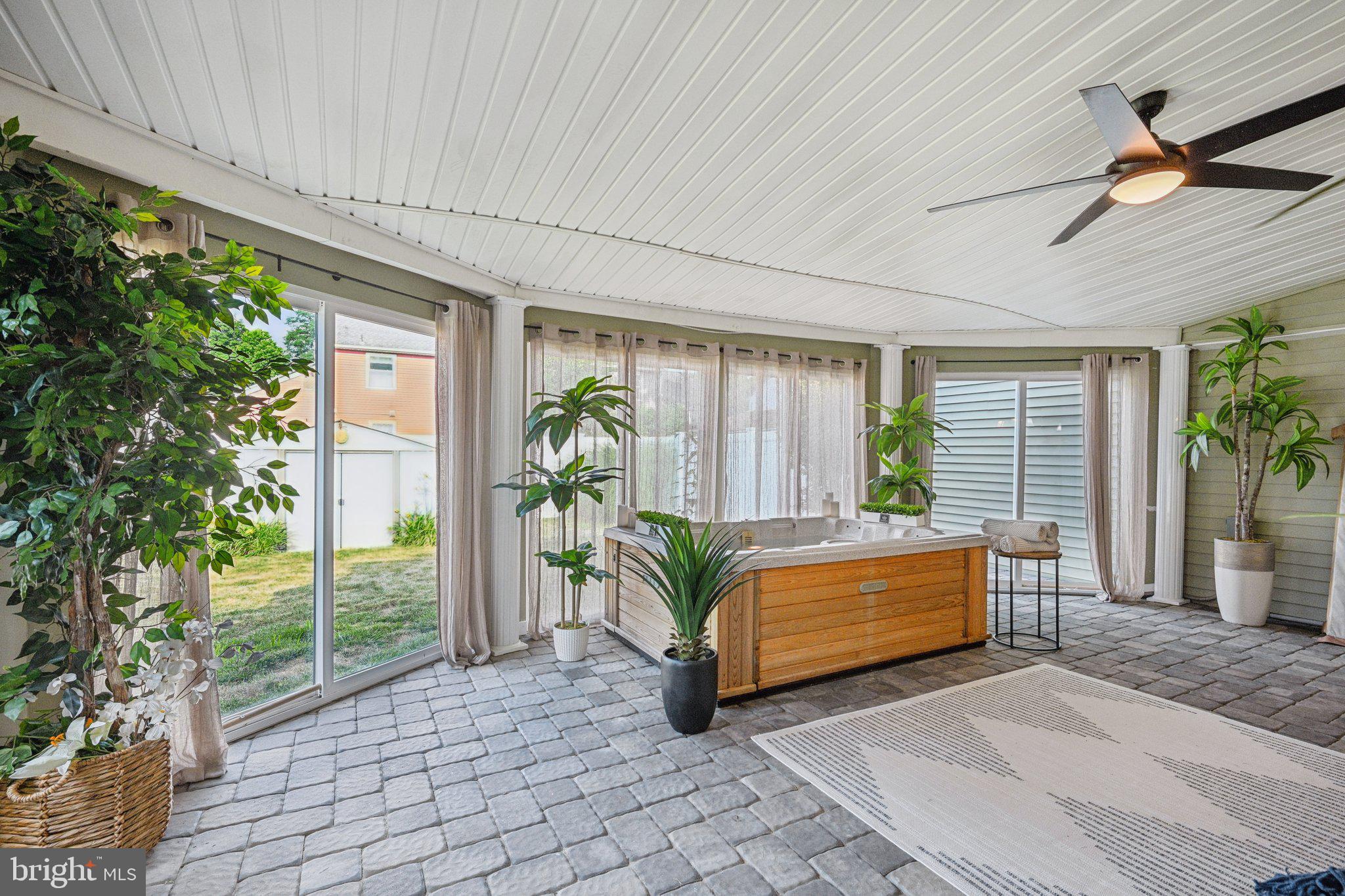 105 FERNSHIRE COURT