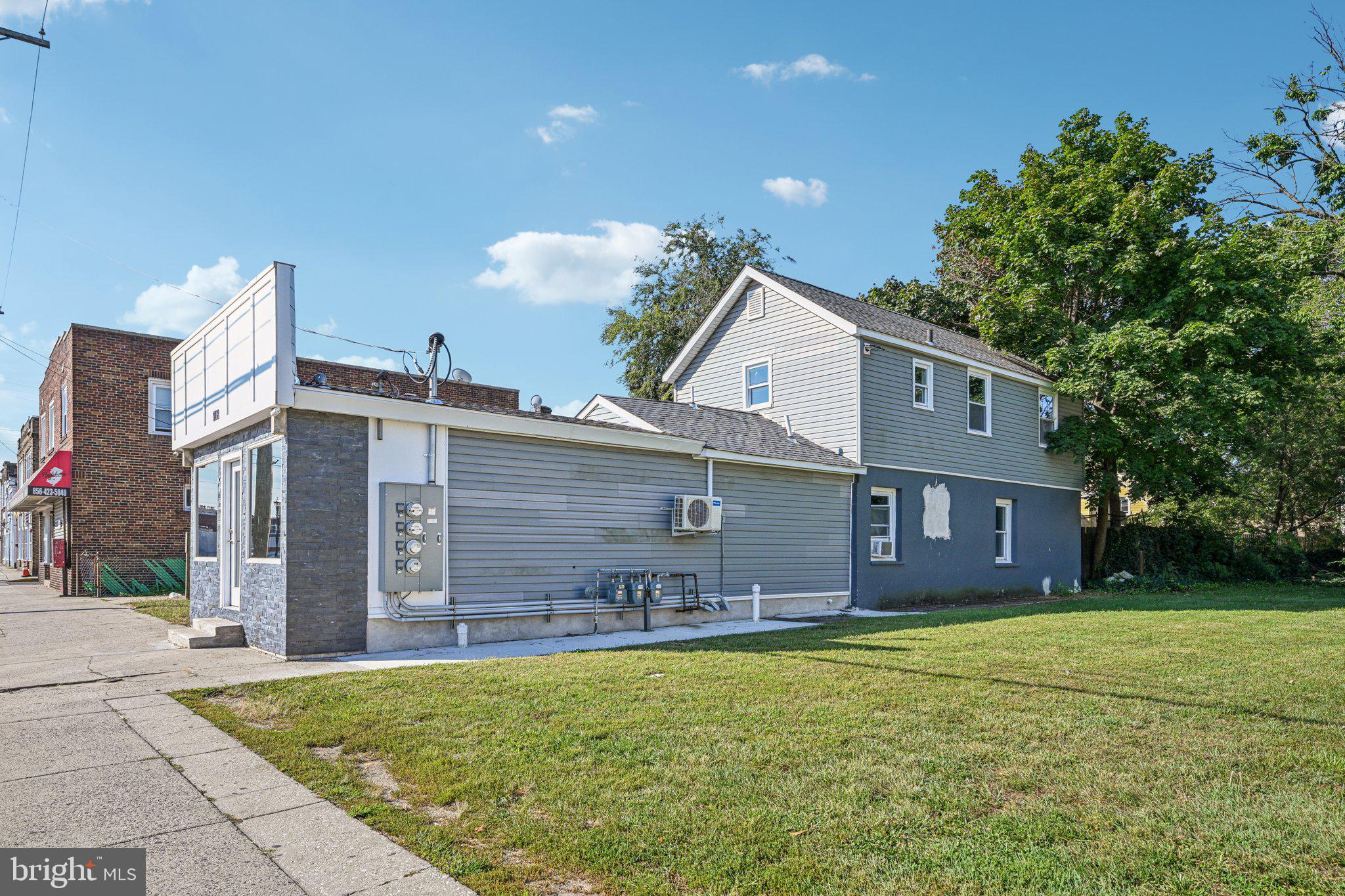 1108 N DELAWARE STREET
