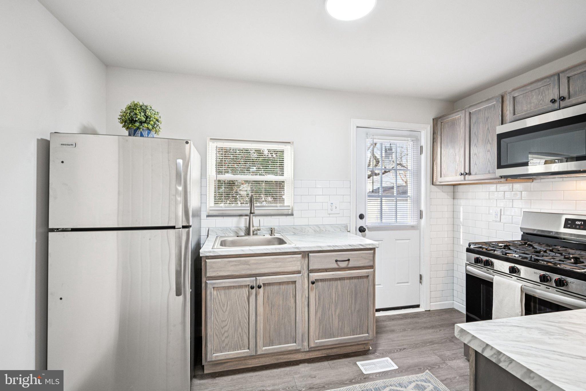 7 E COHAWKIN ROAD
