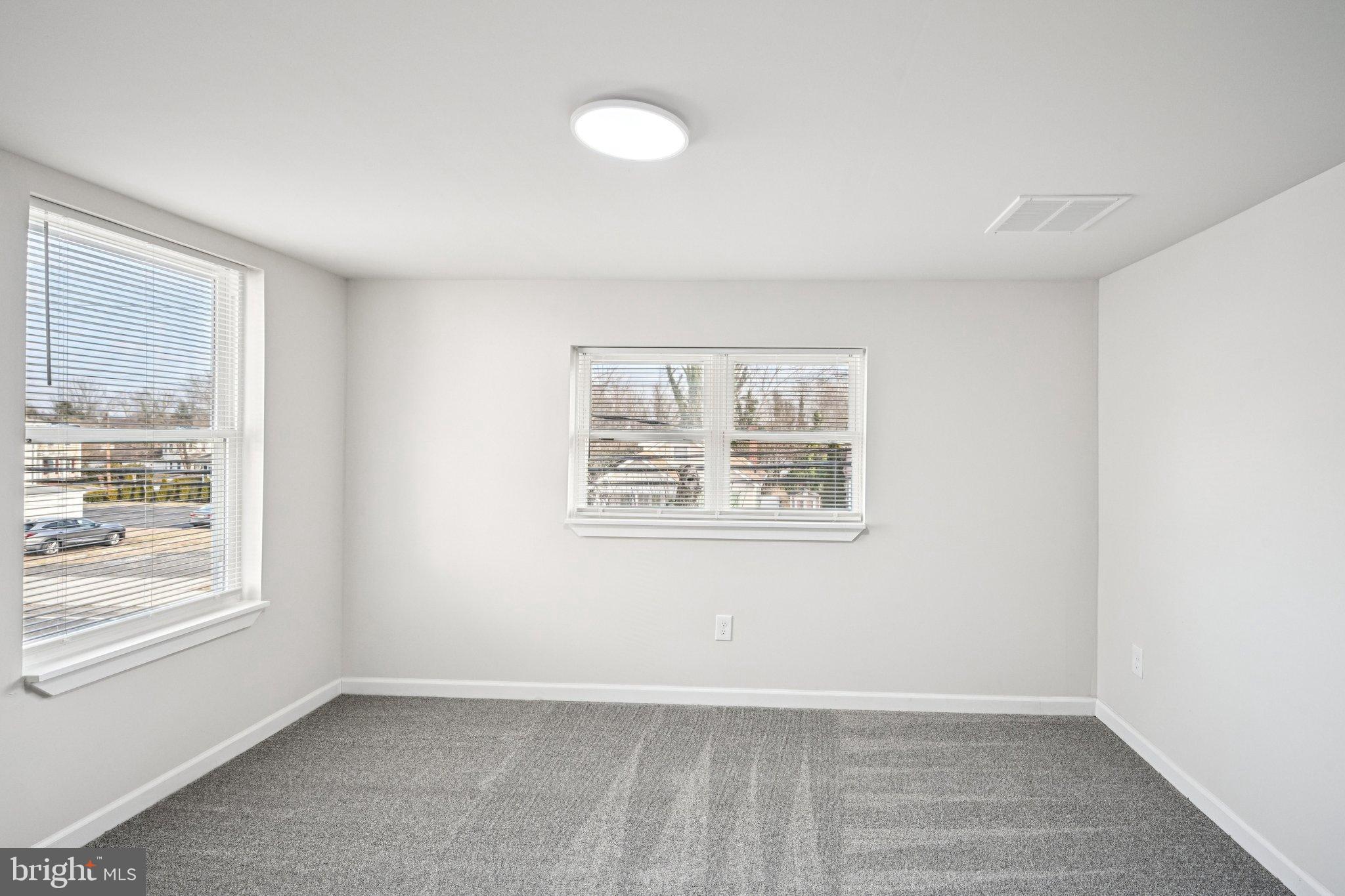 7 E COHAWKIN ROAD