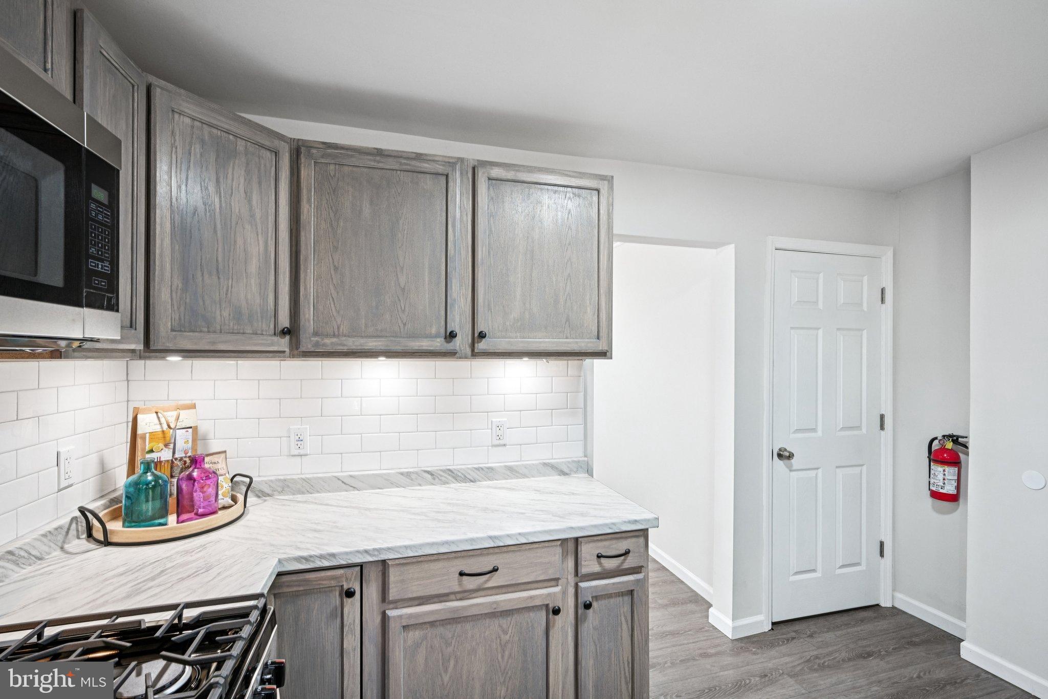 7 E COHAWKIN ROAD