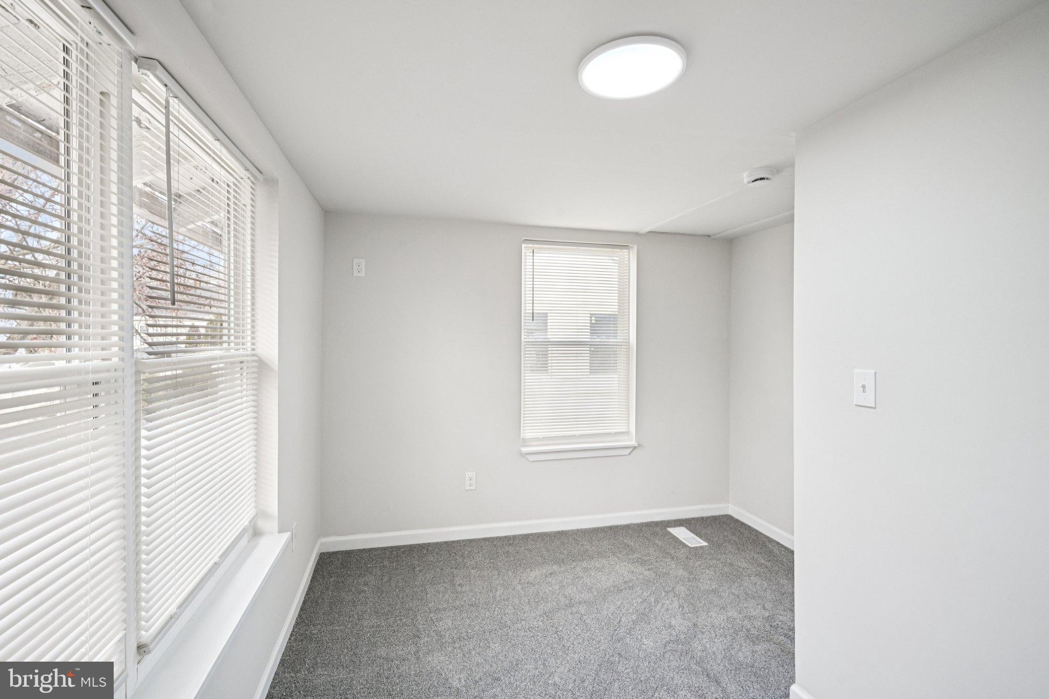 7 E COHAWKIN ROAD