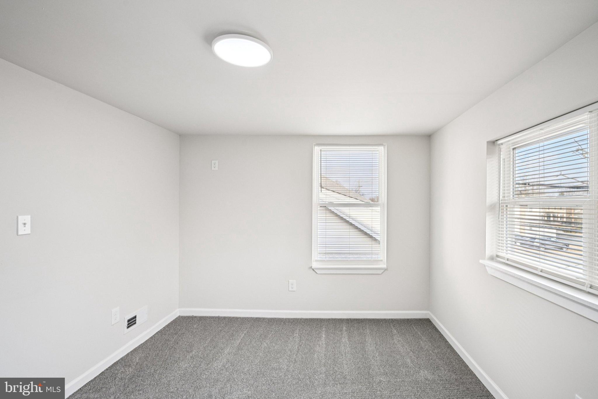 7 E COHAWKIN ROAD