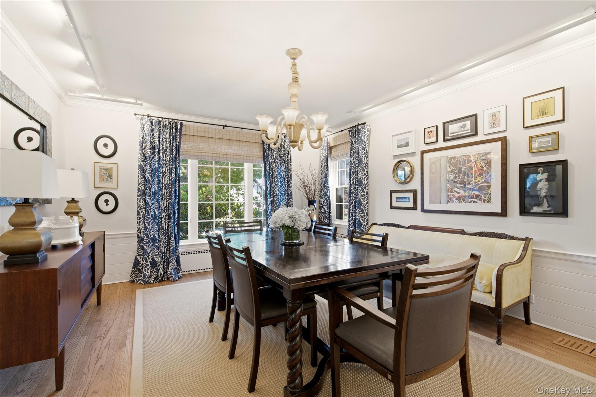 2 Saint Marks Place