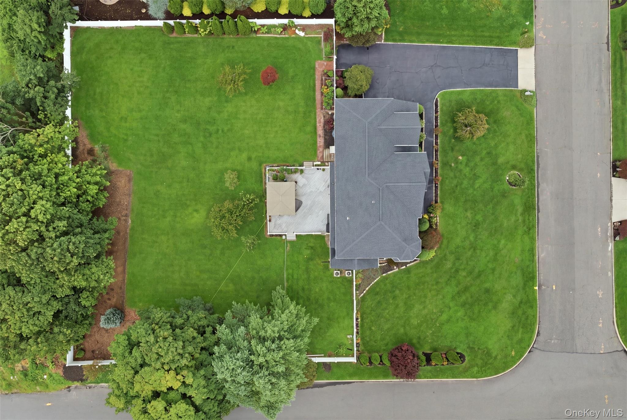 2 Sherwood Drive